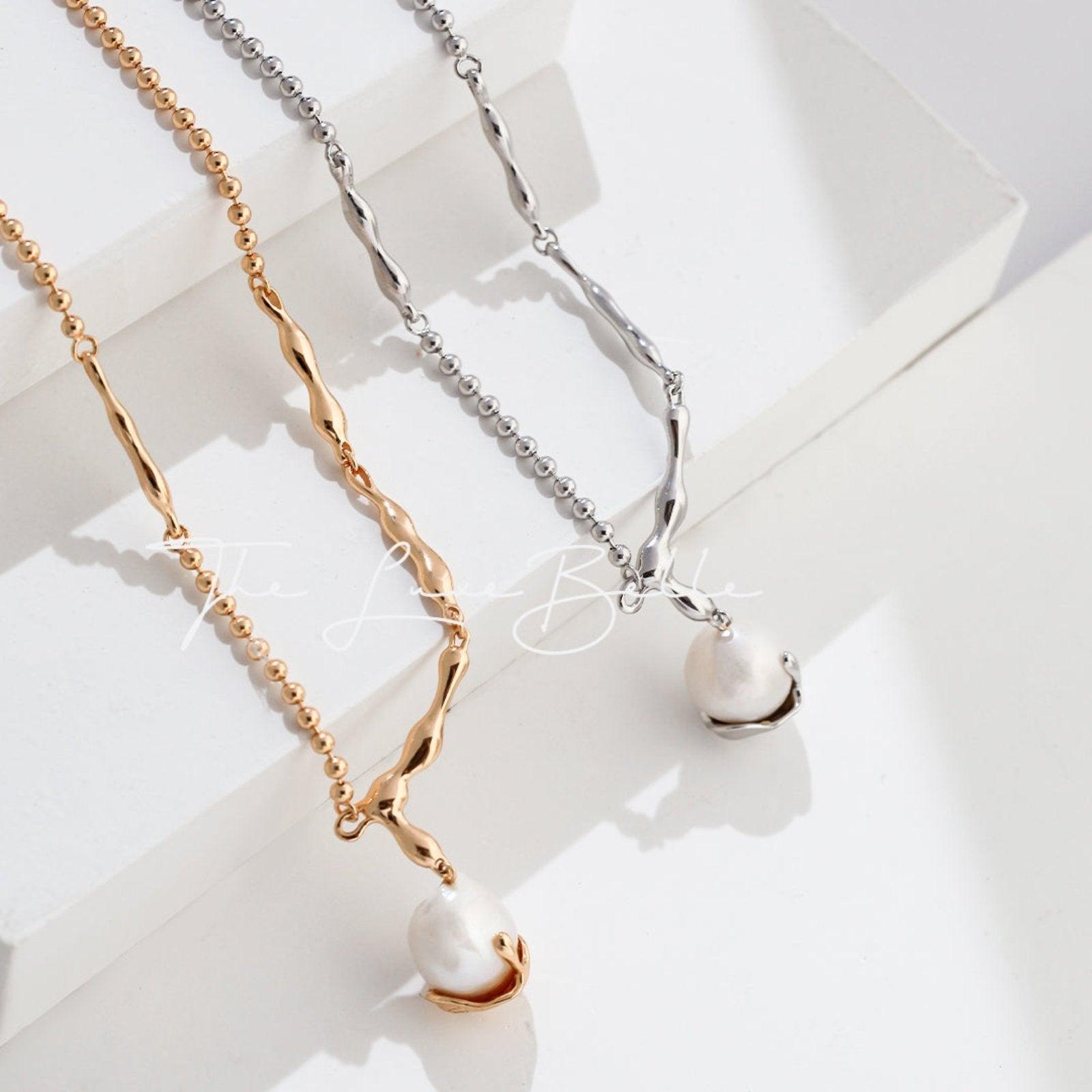 Baroque Pearl Drop Necklace - The Luxe Belle