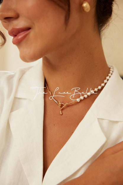 French Style Clasp Pearl Necklace - The Luxe Belle