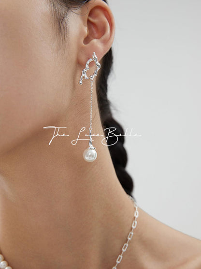 Freshwater Pearl Fluid Design Drop Earrings - The Luxe Belle