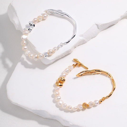 Natural fluid design Pearl bracelet Gold Plating - The Luxe Belle