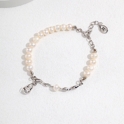 Baroque Design Pearl Drop Pendant Bracelet - The Luxe Belle