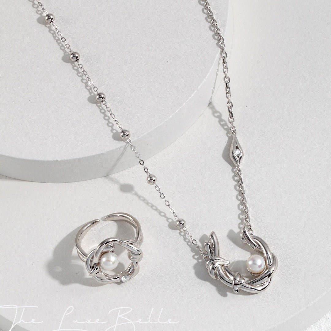 Elegant Willow Design Pearl Silver Necklace - The Luxe Belle